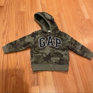 GAP 4T boy zip hoodie